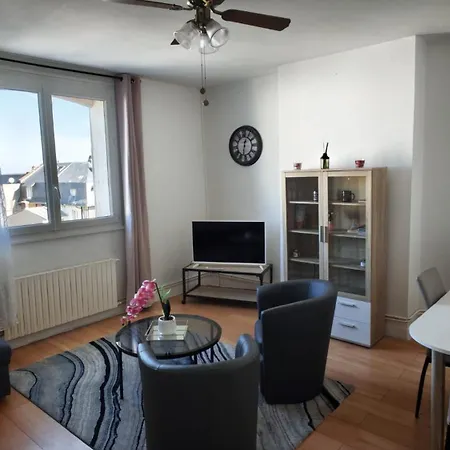 Apartment Face A La *